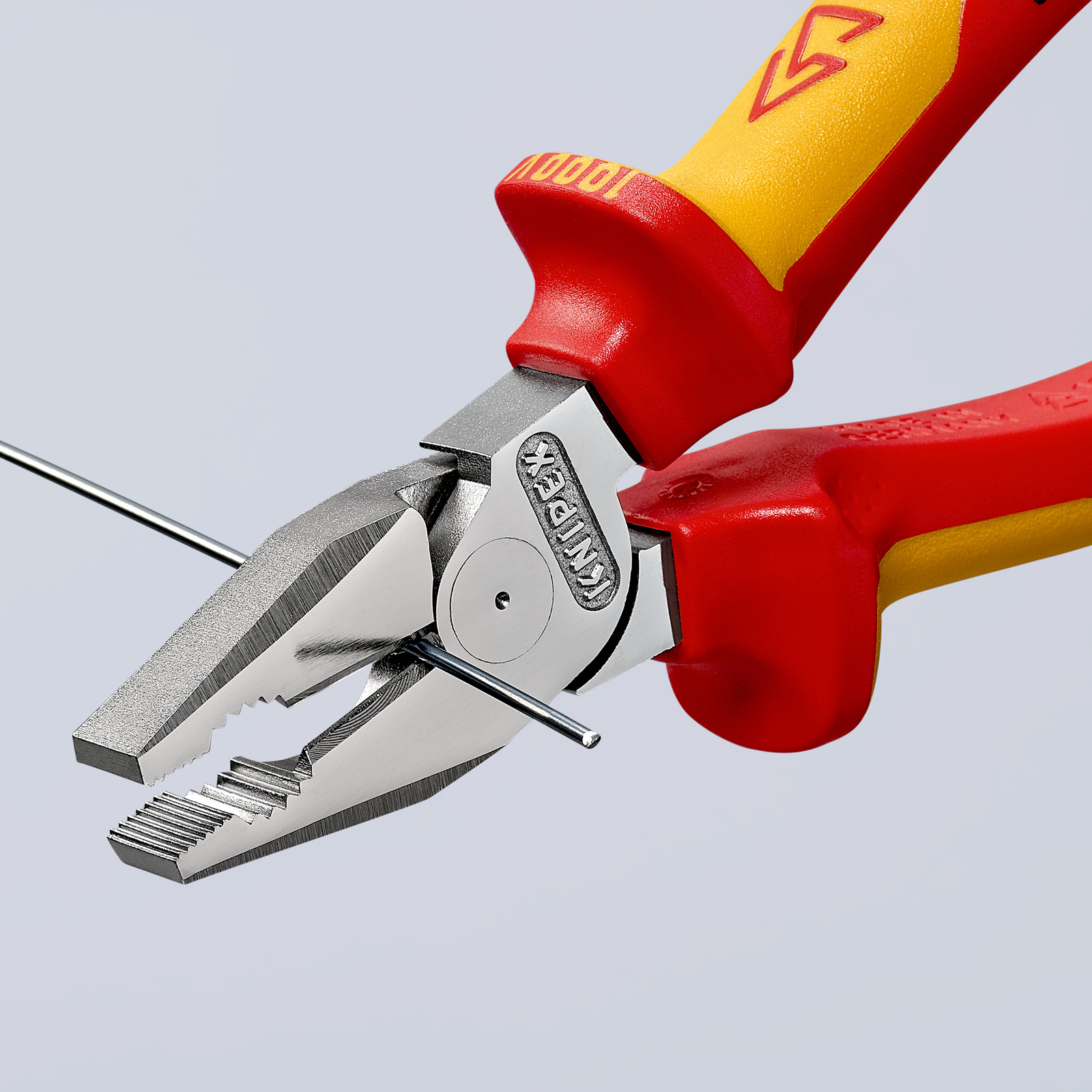 Pince universelle à forte démultiplication 180mm - Bi-matière - Chromée - 1000V KNIPEX - 0206180
