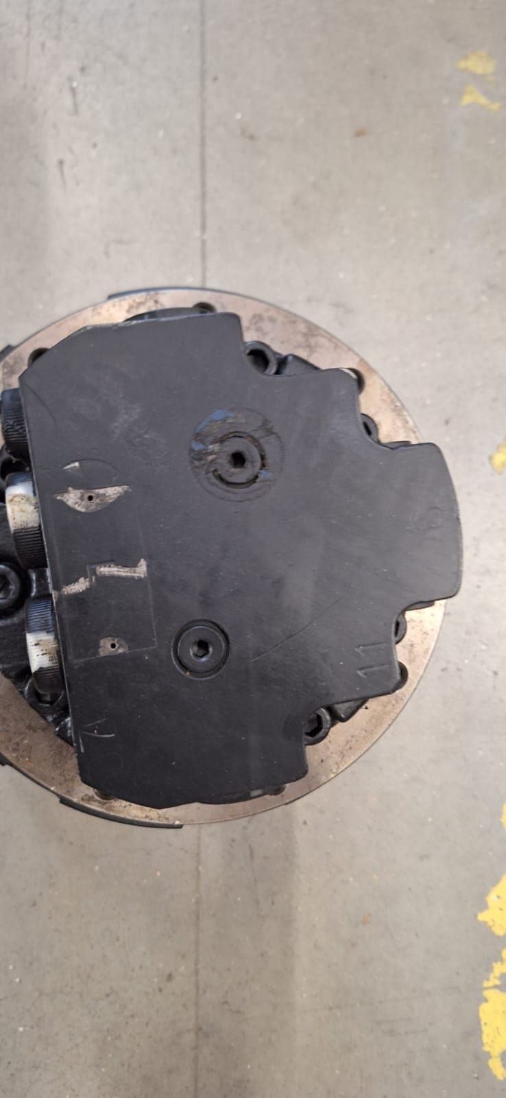 MOTOREDUCTEUR 2500KG OCCASION - COMPATIBLE TAKEUCHI TB125