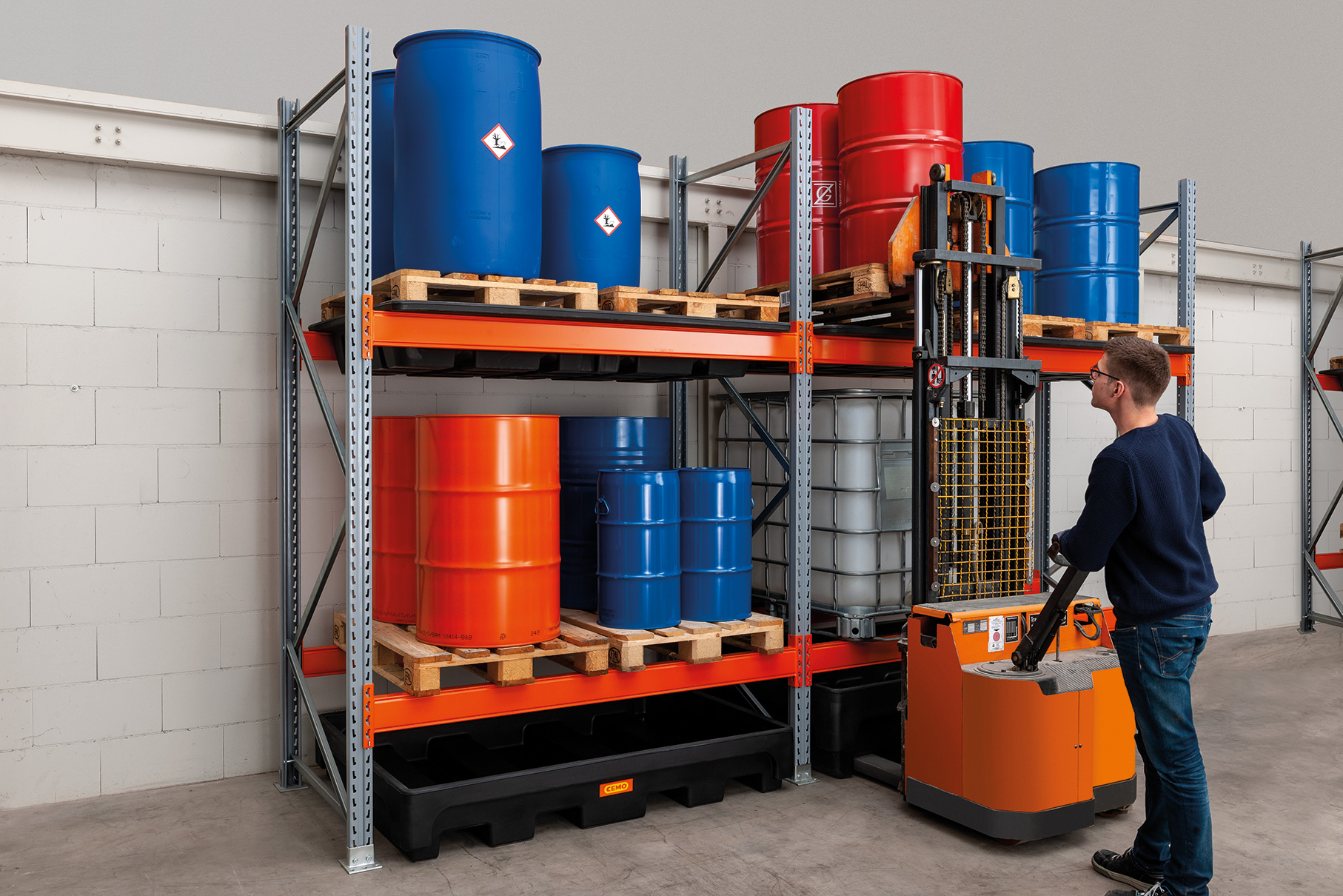 Bac de rétention PE suspendu 18/230 sans caillebotis pour alvéole 180 x 110 cm CEMO - 11471