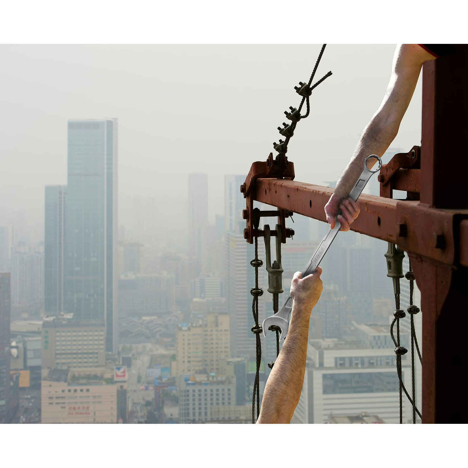 Clé mixte extra-longue 30 mm profil Traction 12 pans chromée HAZET - 600LG-30