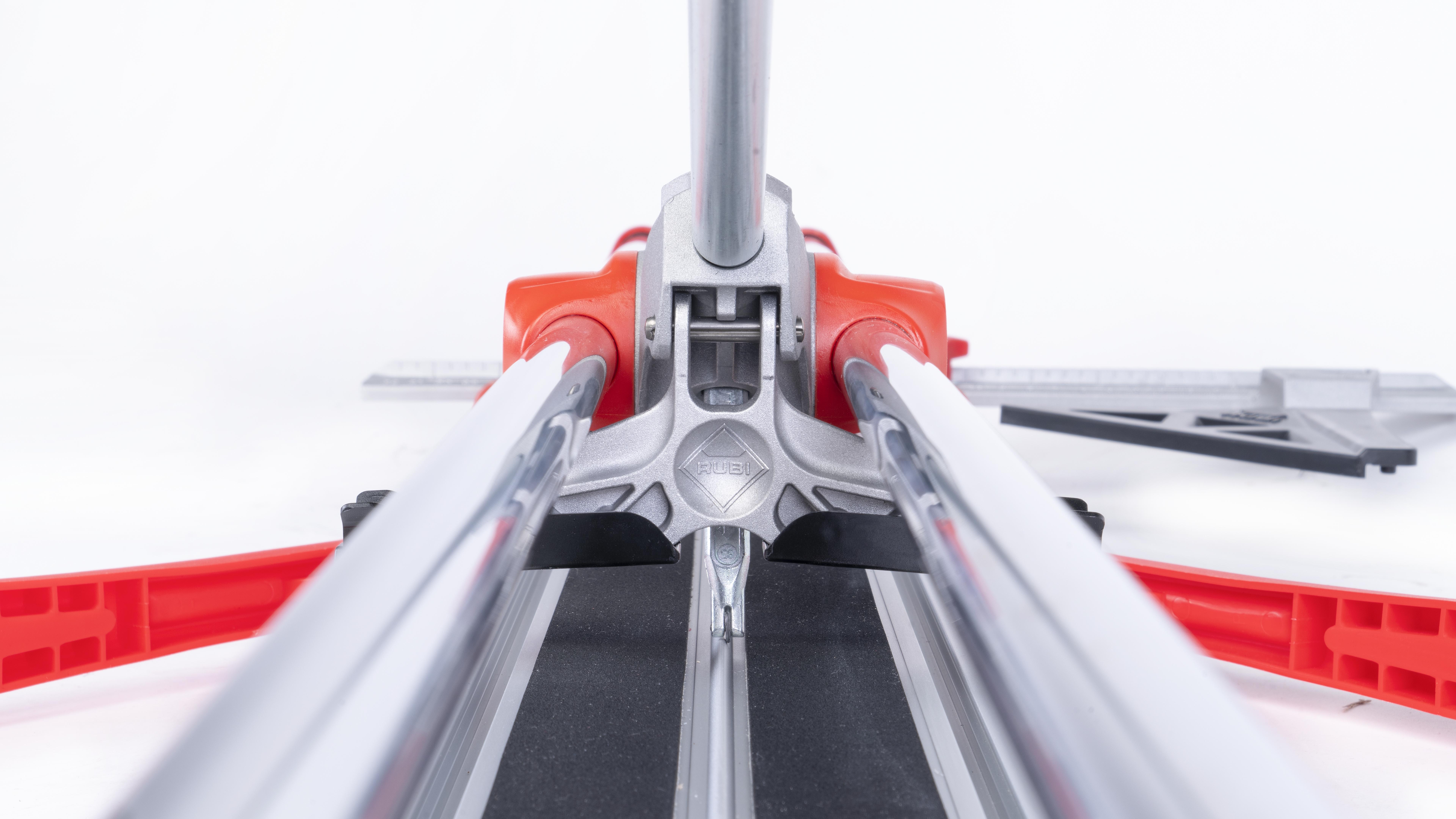 COUPE CARREAUX MANUEL RUBI FAST-65 - 13940