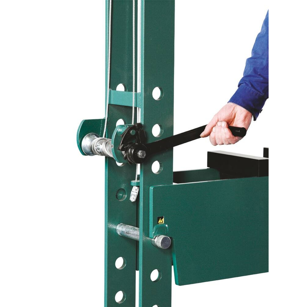 Presse d'atelier manuelle et pneumatique 50T bati soudé avec pédale COMPAC - 15491