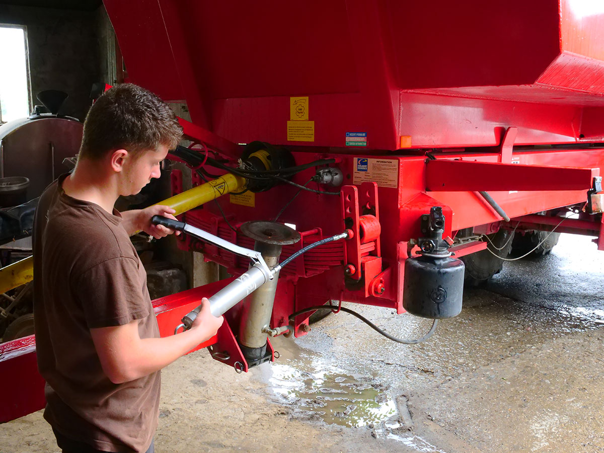 POMPE GRAISSE INDUSTRIE FLEXIBLE RENFORCE ET AGRAFE - RENSON - 165001