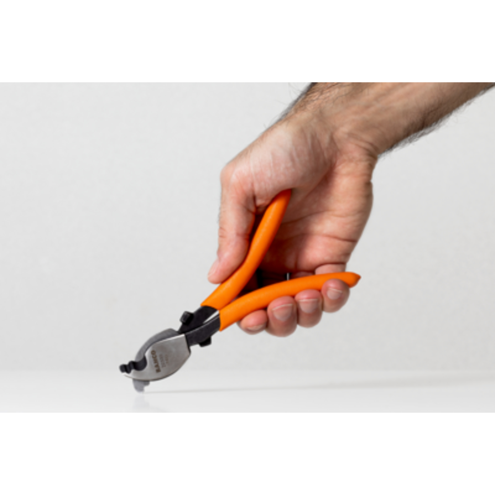 Coupe-câble pince à dénuder 240 mm poignées PVC pour cuivre et aluminium BAHCO - 2233 D-240