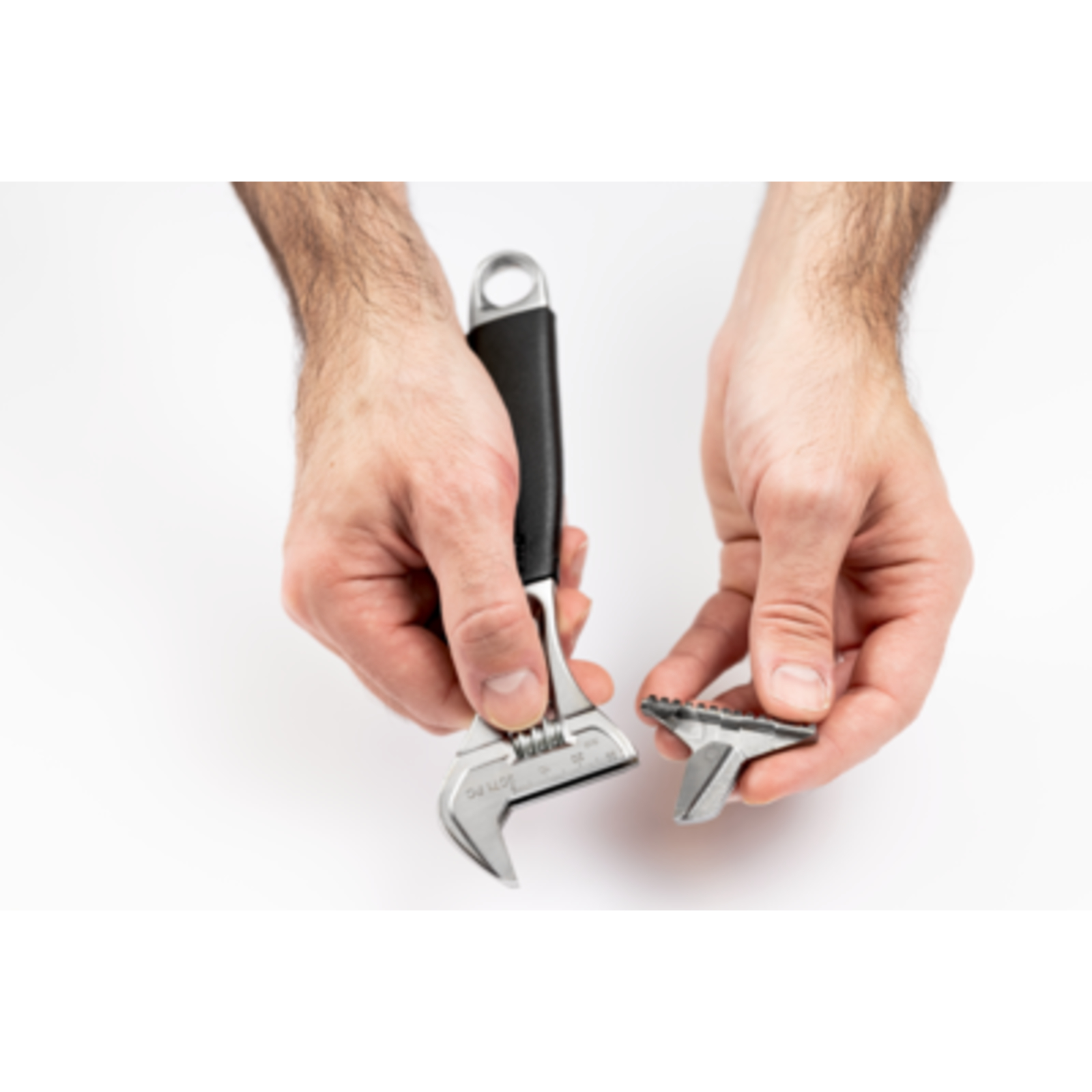 Clé à molette 28 mm mâchoire réversible manche caoutchouc ERGO 208 mm BAHCO - 9071 PC