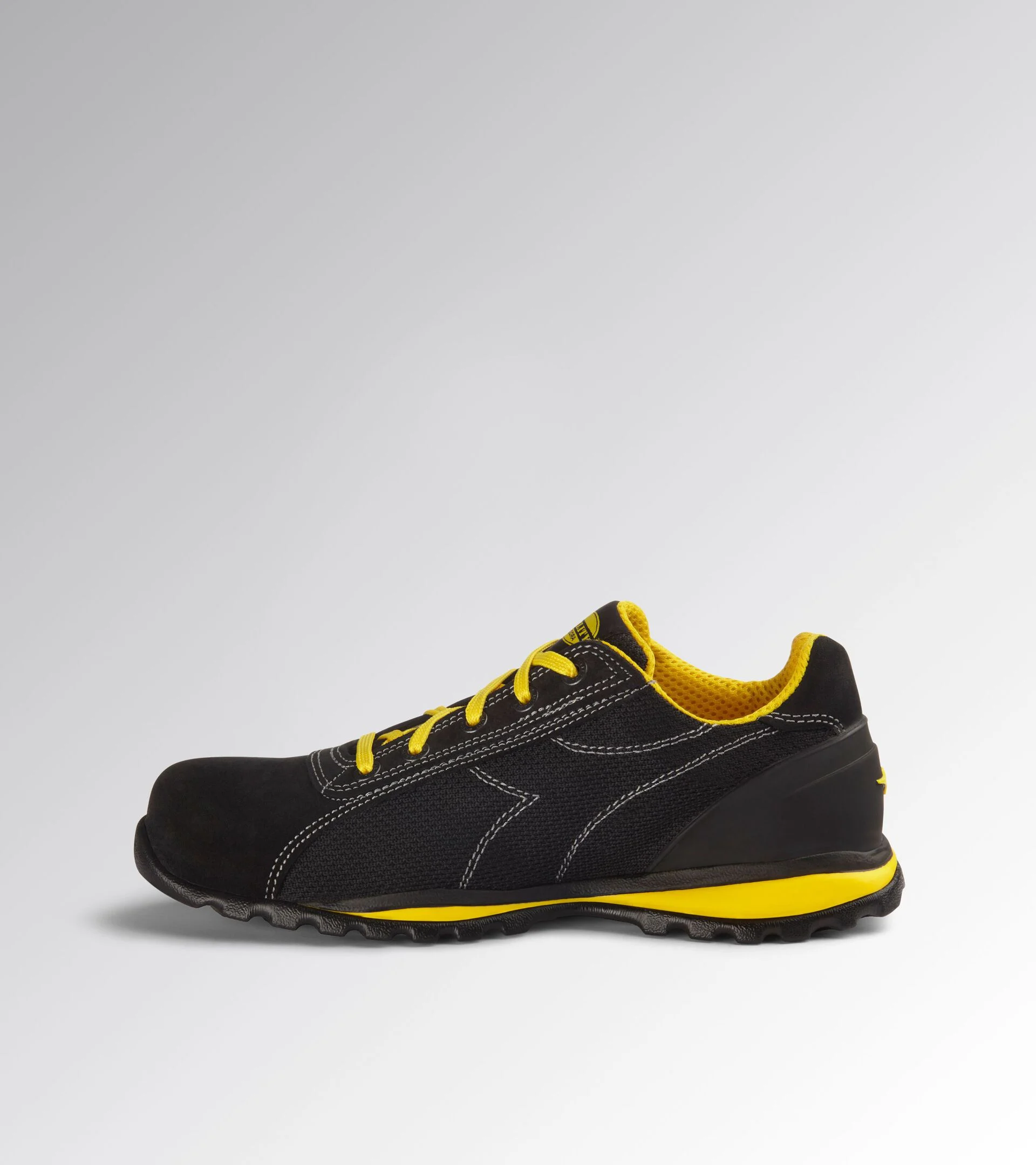 Chaussure de sécurité basse noire DIADORA UTILITY GLOVE TEXT LOW  S1PS FO HRO - 18114280013