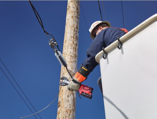 Coupe câble hydraulique MILWAUKEE One-Key 18V sans batterie - 4933464303