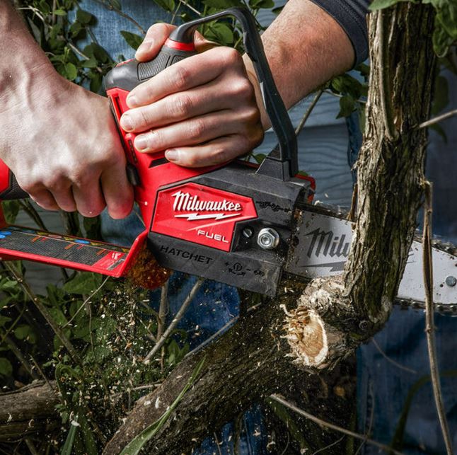 Elagueuse MILWAUKEE HATCHET à chaine 12V, sans batterie ni chargeur M12 FHS-0 - 4933472211