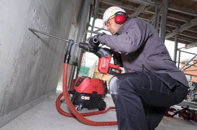 Aspirateur eau et poussieres 30L classe M - 1200w AS-30 MAC Milwaukee - 4933459415