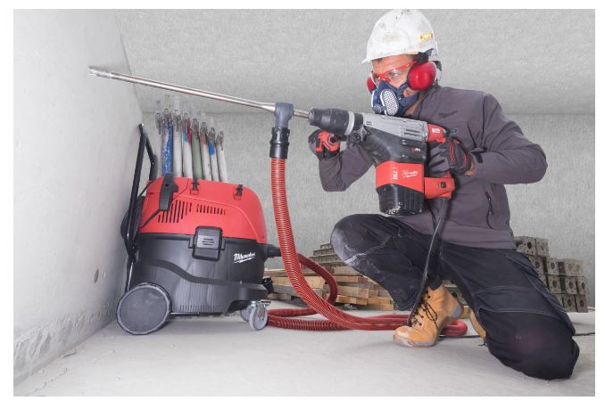 Aspirateur eau et poussieres classe M 1200W AS-42MAC Milwaukee - 4933459418