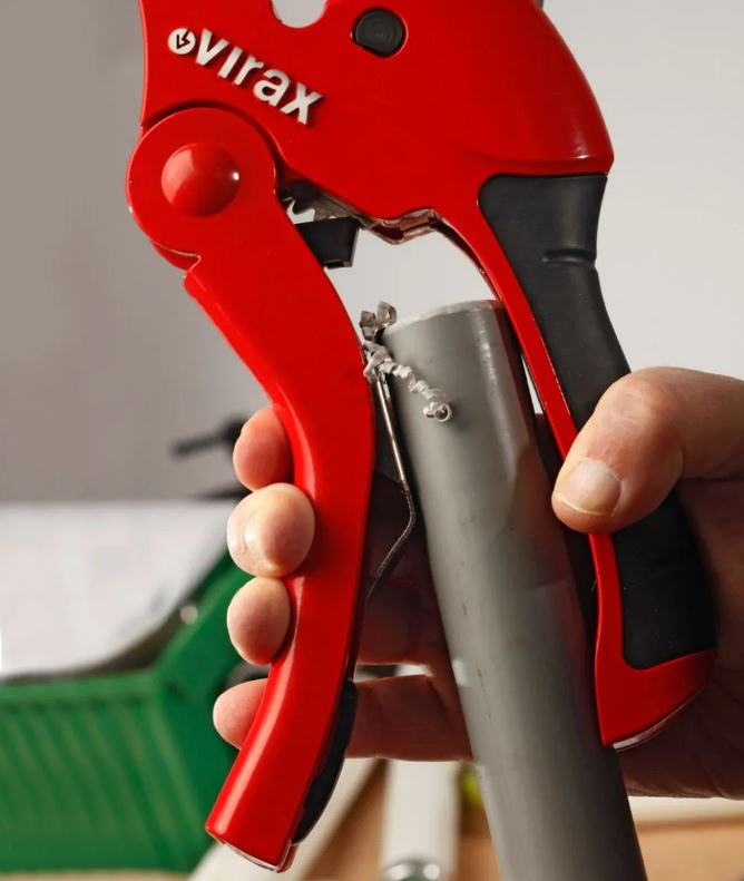 LOT COUPE TUBE PLAST PC42 + CLE A BONDE VIRAX