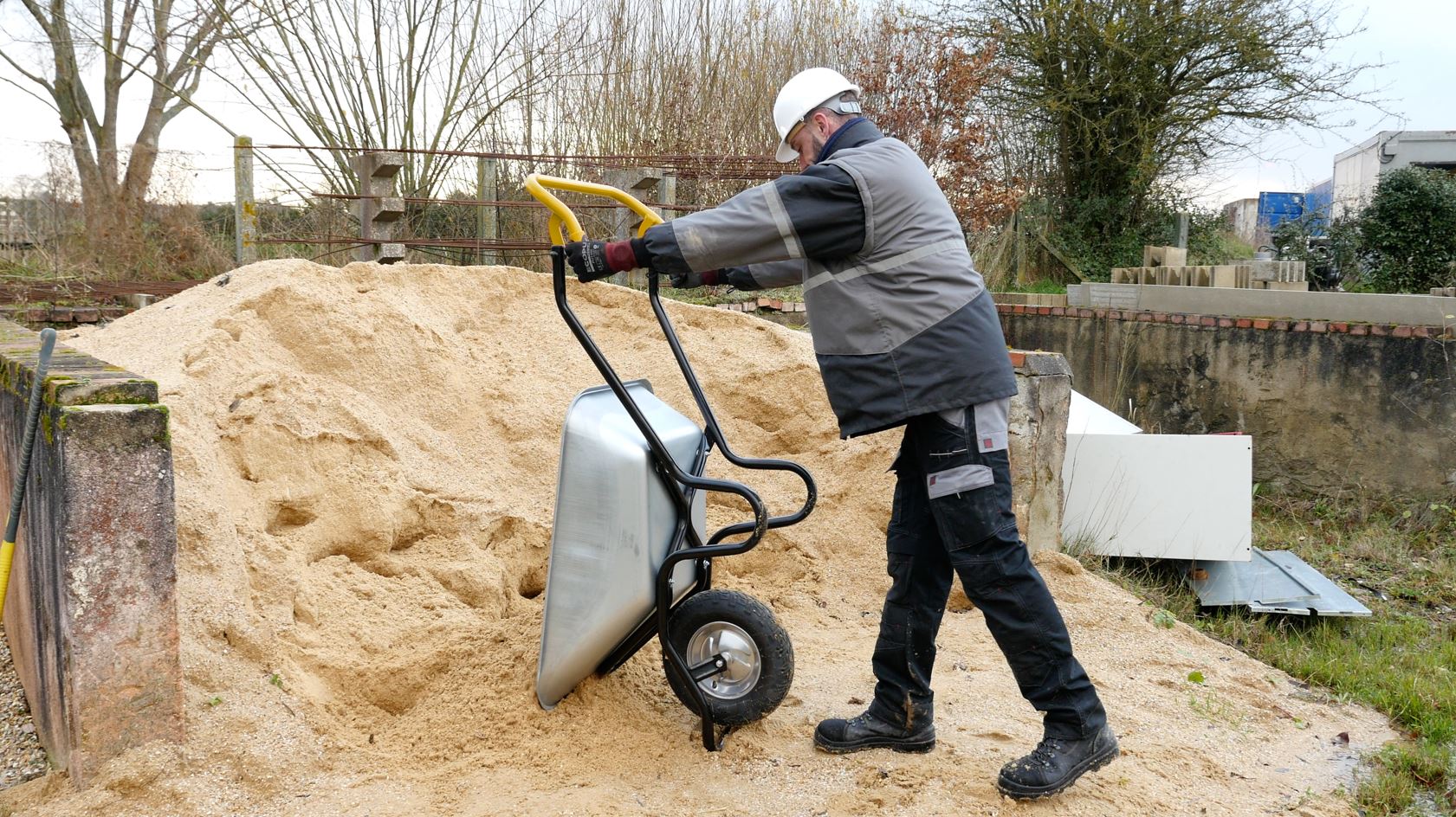 Brouette 120L ANTI TMS Haemmerlin EXPERT RÉNO UP galvanisée roues gonflées - 305257001