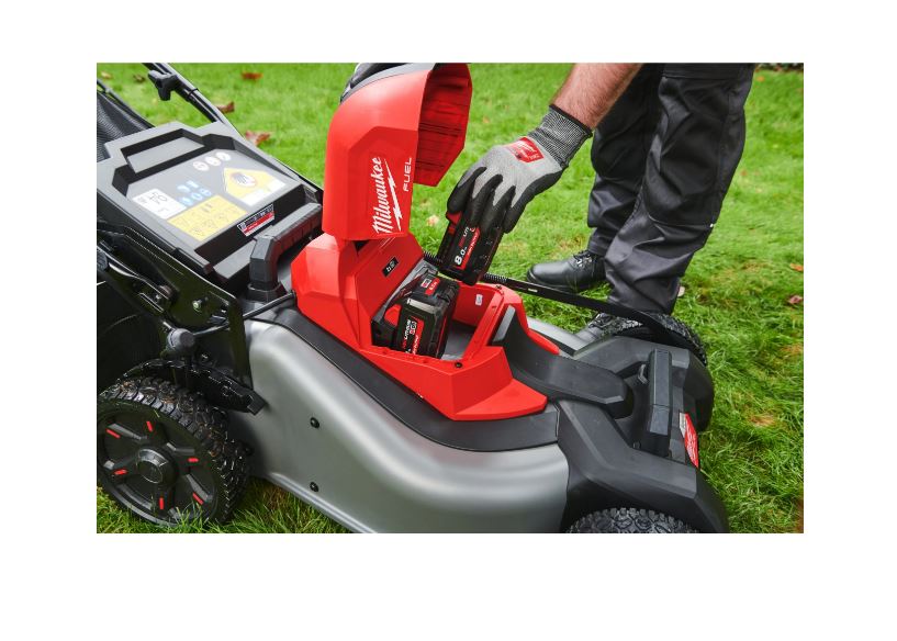 TONDEUSE À GAZON AUTOTRACTÉE MILWAUKEE M18 FUEL 46 CM F2LM46-0 SANS BATTERIE 4933492010