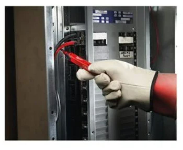 Détecteur de tension 1000V MILWAUKEE - 2200-40 - 4932352561