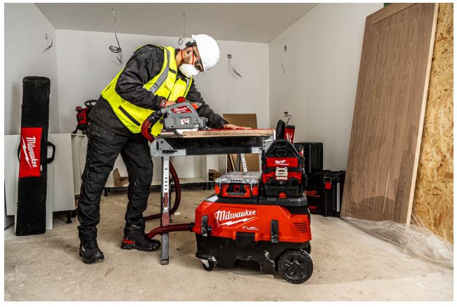 Casque de chantier BOLT 100 blanc ventilé MILWAUKEE - 4932478122