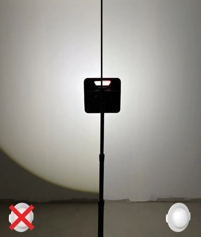 Projecteur 4000 lumens LED COB. Fonctionnement sur batterie ou secteur. IP67. VIRAX - 262823