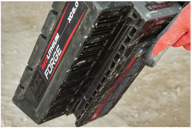 Batterie FORGE 8Ah MX FUEL MILWAUKEE XC608 - 4932492130