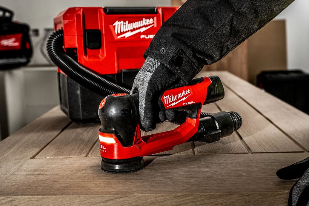 Ponceuse orbitale excentrique 75 mm MILWAUKEE M12 FSDR75-202B avec batteries - 4933498233