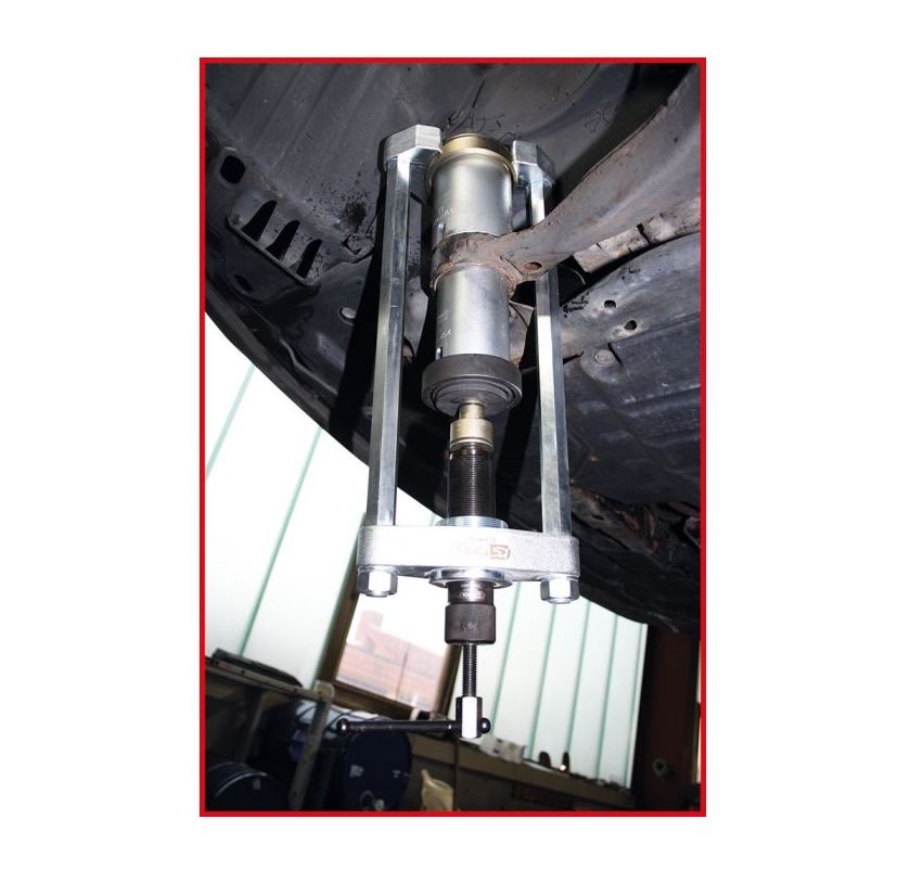 Presse hydraulique 30t + coffret pour (dé)montage des roulements KS TOOLS - 160.0114-A2