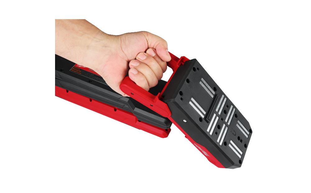 Éclairage 2500 lumens pour la maintenance de véhicules MILWAUKEE M18 ABL-0 4933498147