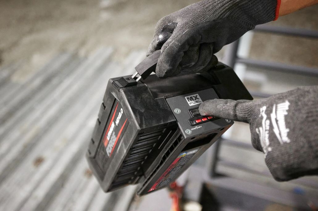 Batterie FORGE 12.0Ah MX FUEL MILWAUKEE 4932492128