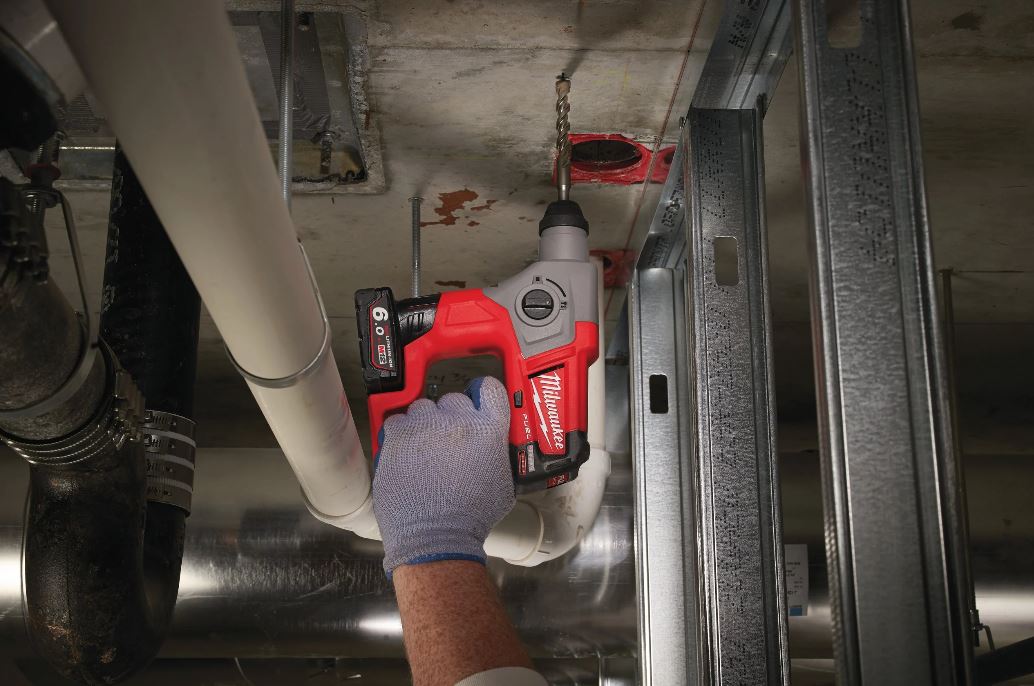 Perforateur SDS+ 1J MILWAUKEE CH-402X 12V avec batterie 4Ah 4933446049