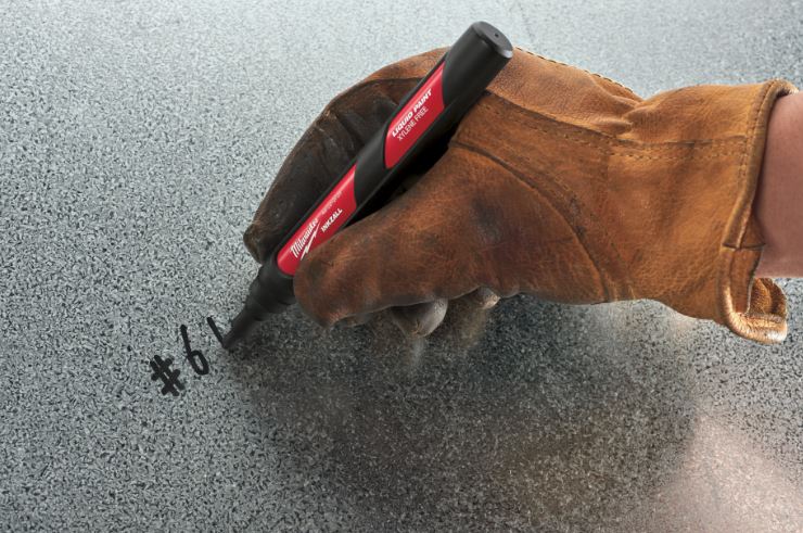 Marqueur peinture liquide noire MILWAUKEE Inkzall 48223731