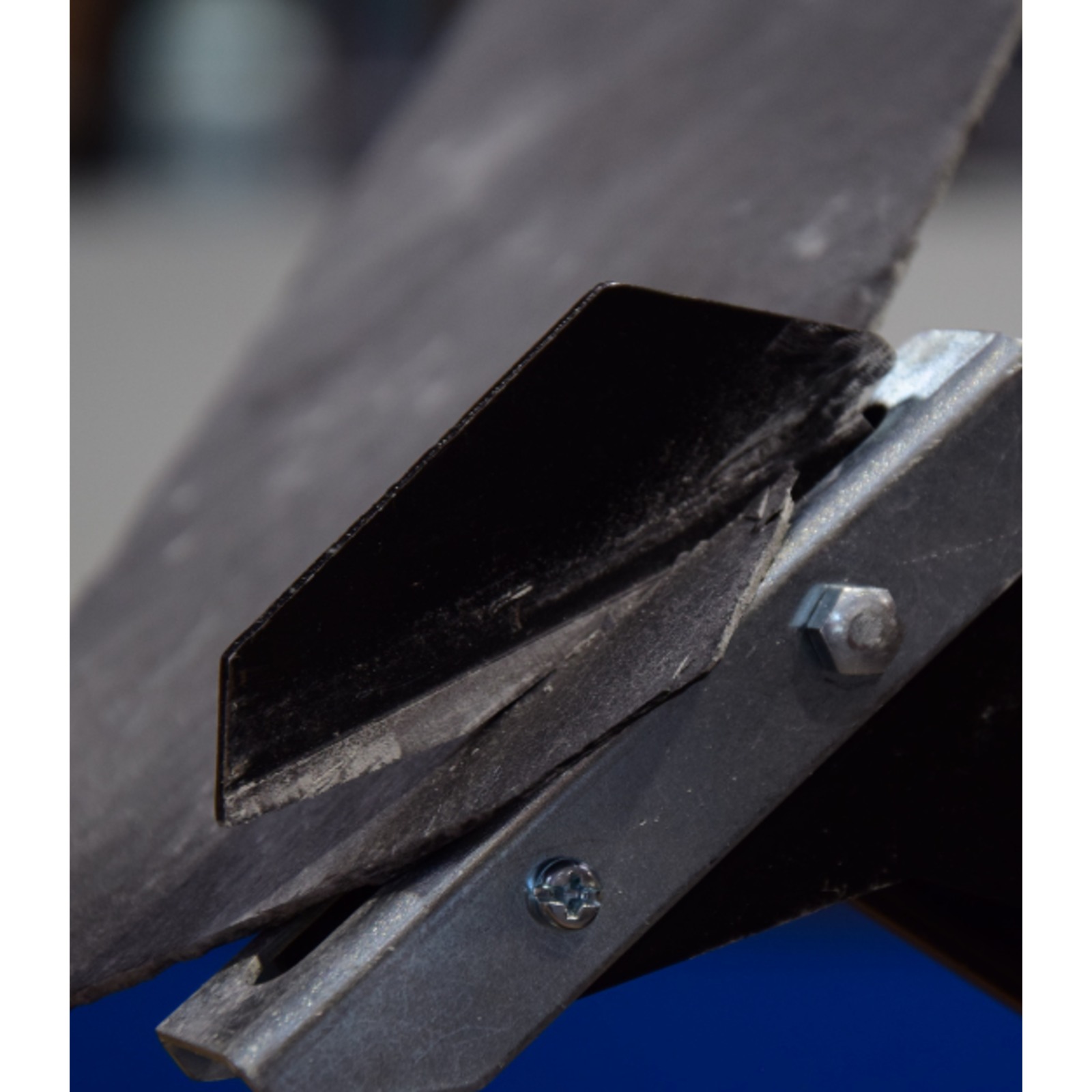 Pince à ardoise 55 mm avec perçage DIMOS - 215552