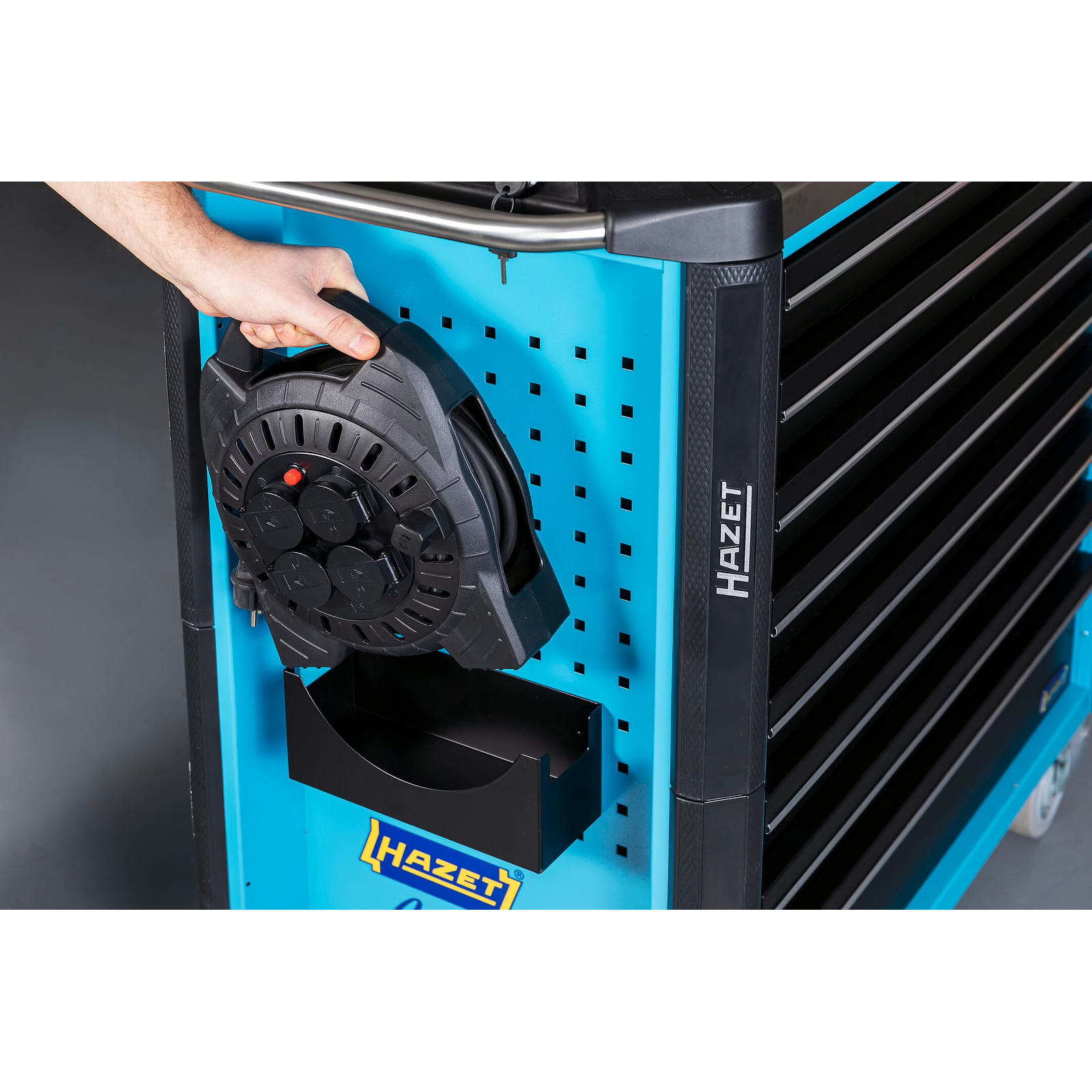 Enrouleur de câble 10 m 4 prises 230 V 16 A avec support HAZET - 161N-3D/2