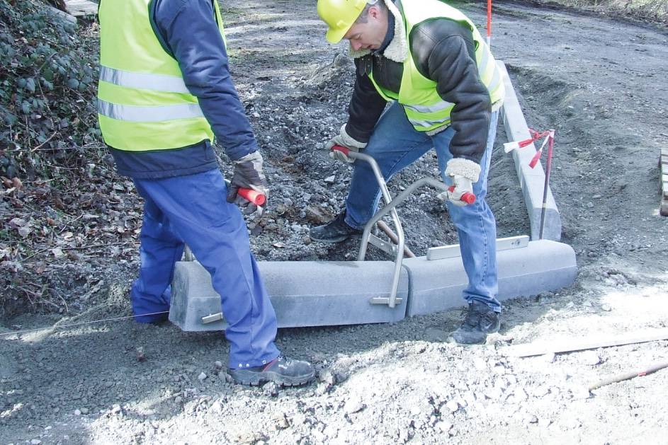 PINCE POUR BORDURES CANIVEAUX BZ - PROBST - 53200106