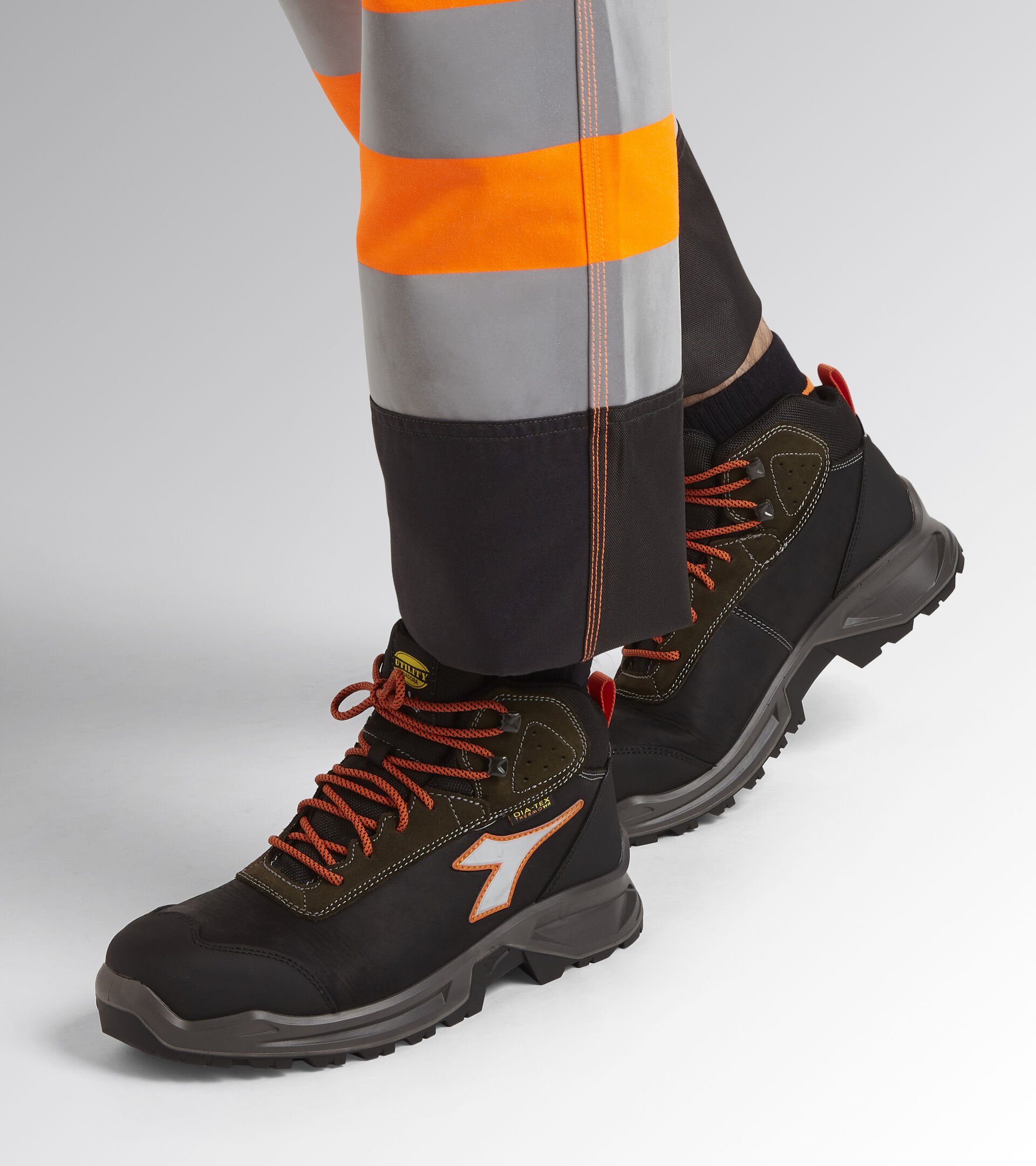 Chaussure de sécurité montante noir-orange DIADORA UTILITY SPORT DIATEX MID S7S FO CI SR - 181120C3548