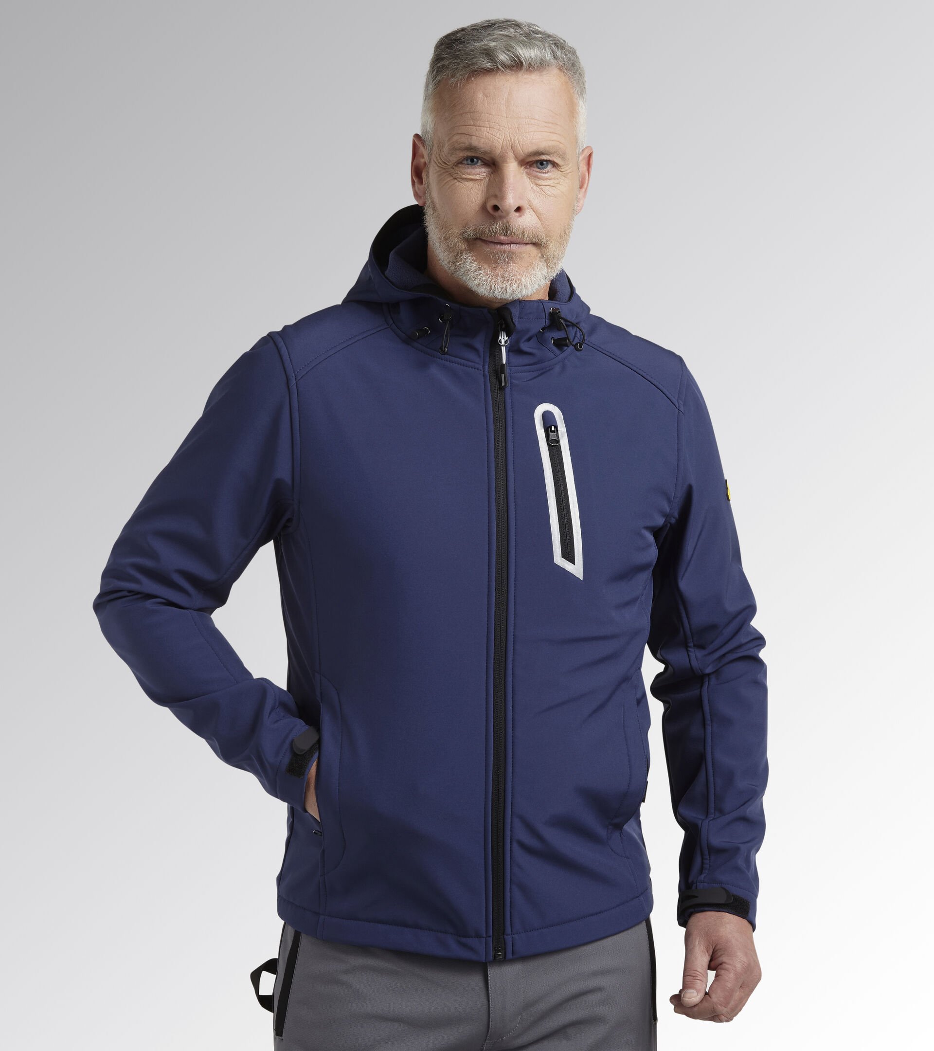 VESTE SOFTSHELL DIADORA BLEU 3 POCHES AVEC CAPUCHE SAIL - 159632 60064