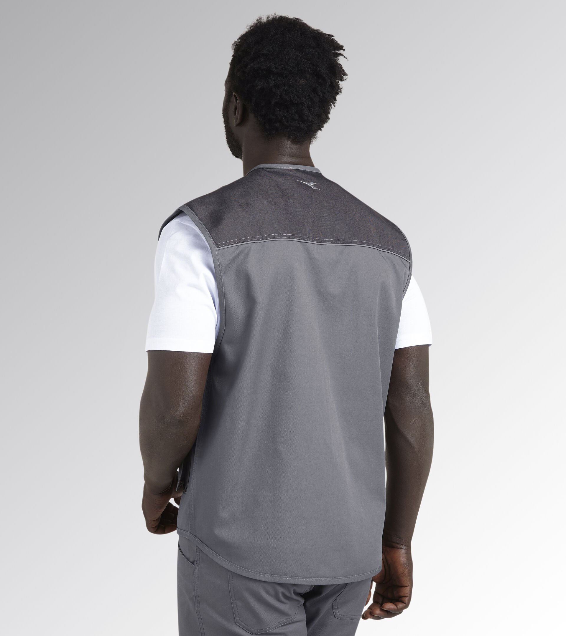 GILET DIADORA 3 POCHES GRIS MÉTAL MOVER POLY - 160302 75070