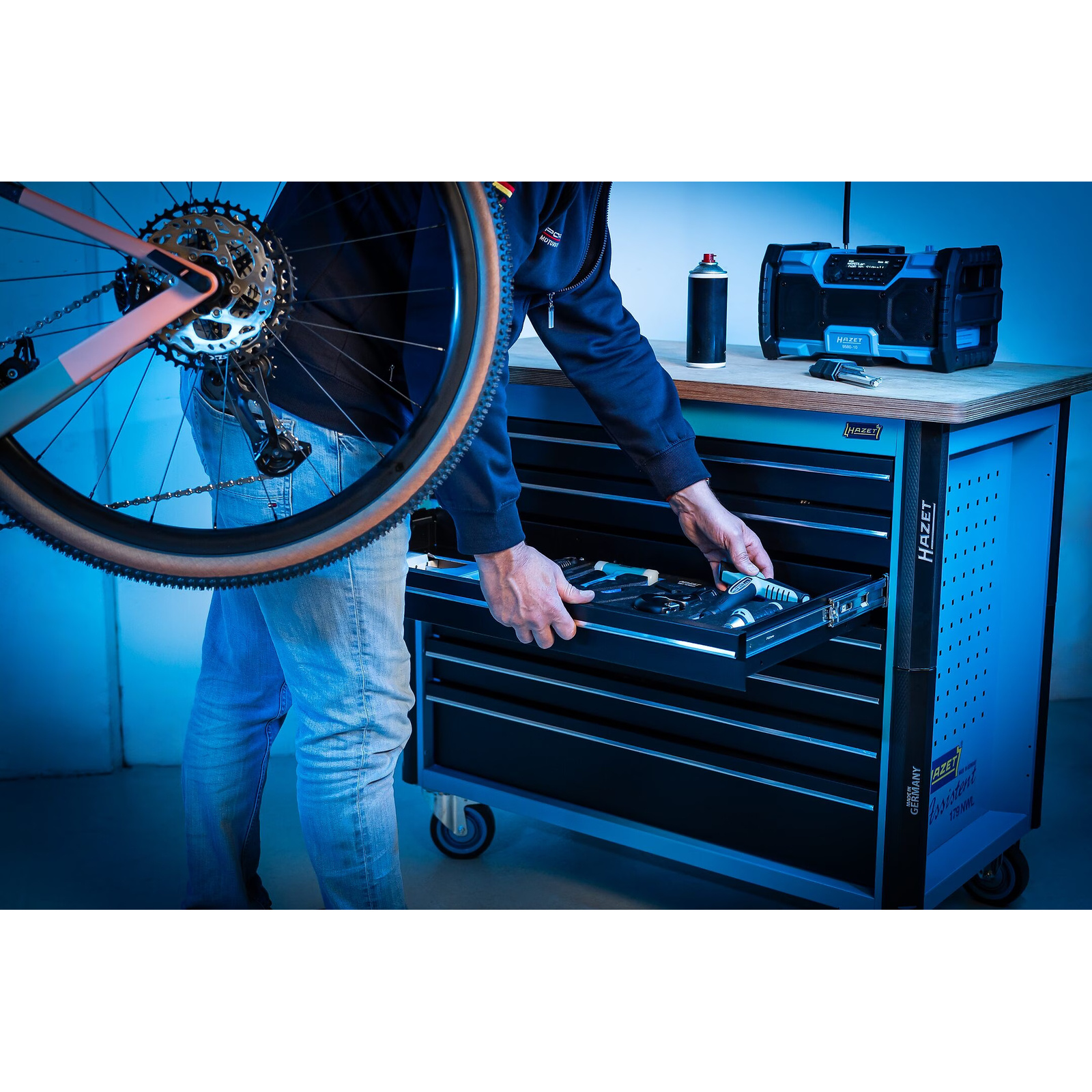 Établi mobile servante d'atelier 7 tiroirs bois bouleau 1150 x 600 x 965 mm bleu HAZET - 179NWL-7