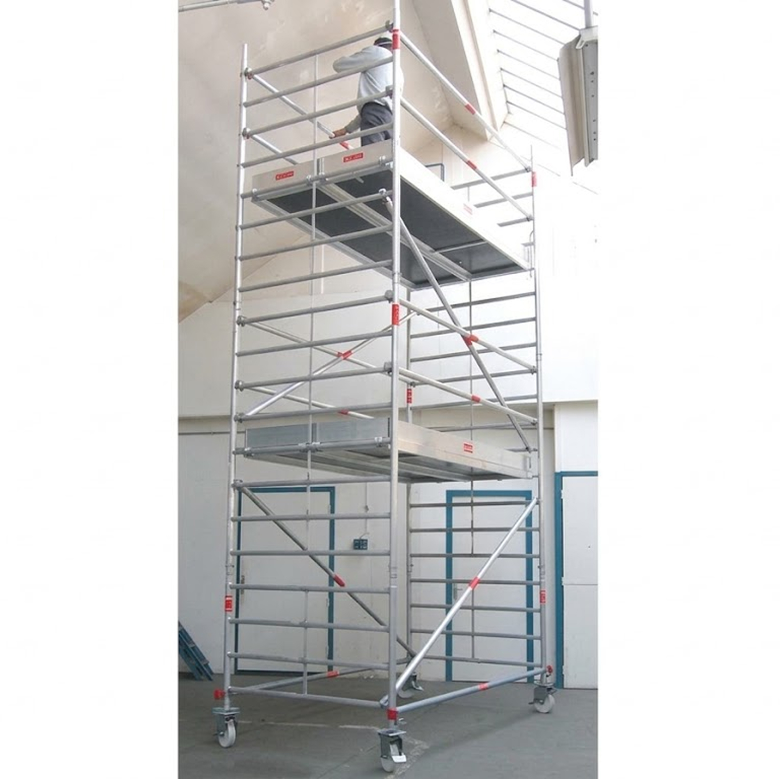 Echafaudage roulant alu ALUXIS 140 plancher 8 M ALTRAD 612703