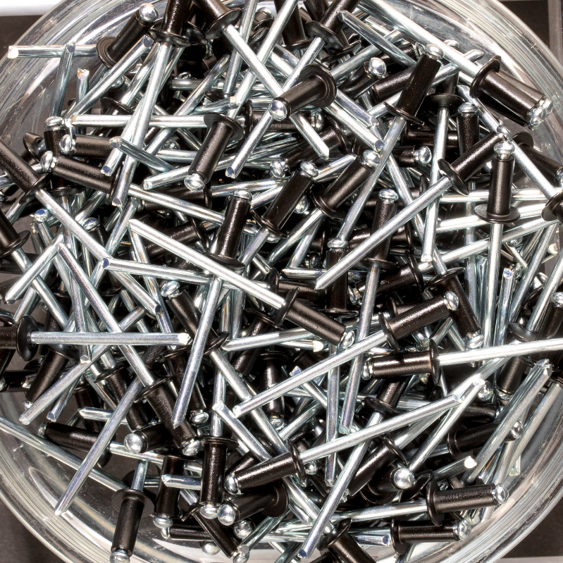 400 rivets standards à aluminium/acier à tête plate à RAL9005 à Ø4x10mm - SCELL-IT - ABD4010