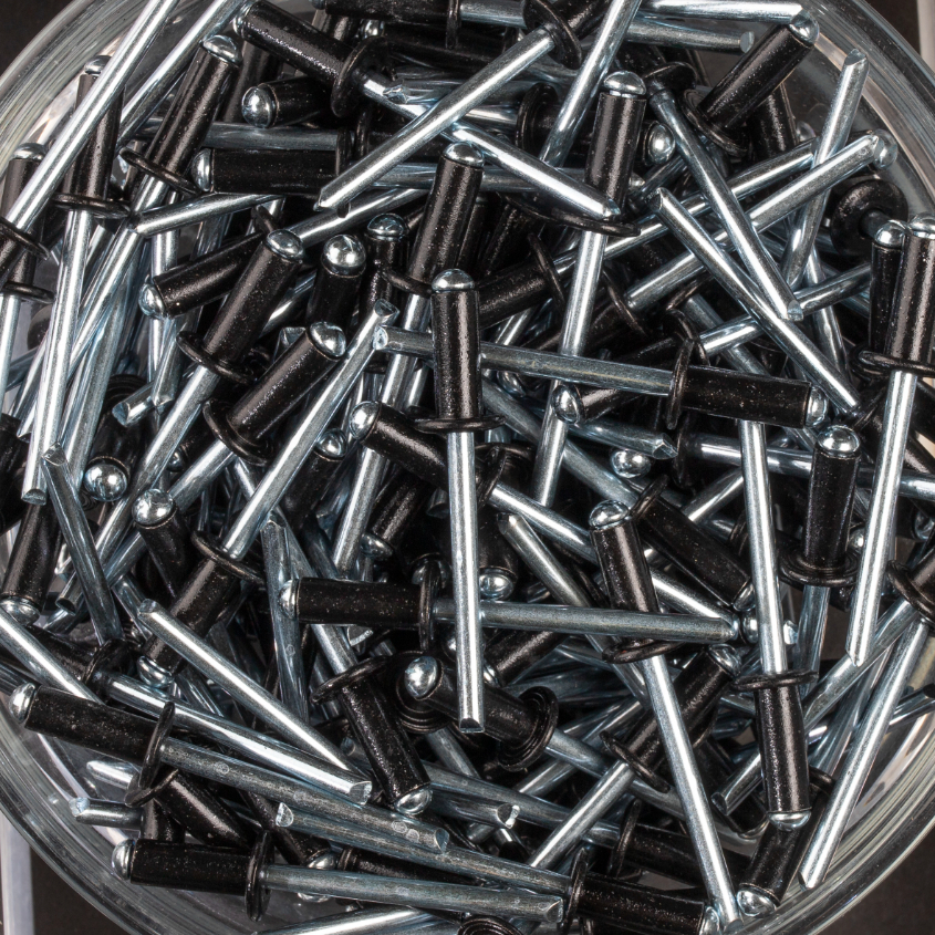 250 rivets standards à aluminium/acier à tête plate à RAL9005 à Ø4,8x12mm - SCELL-IT - ABD4812