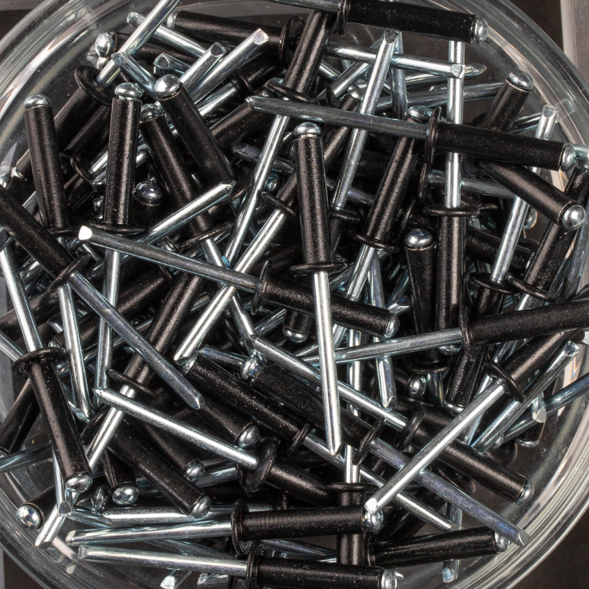 250 rivets standards à aluminium/acier à tête plate à RAL9005 à Ø4,8x20mm - SCELL-IT - ABD4820