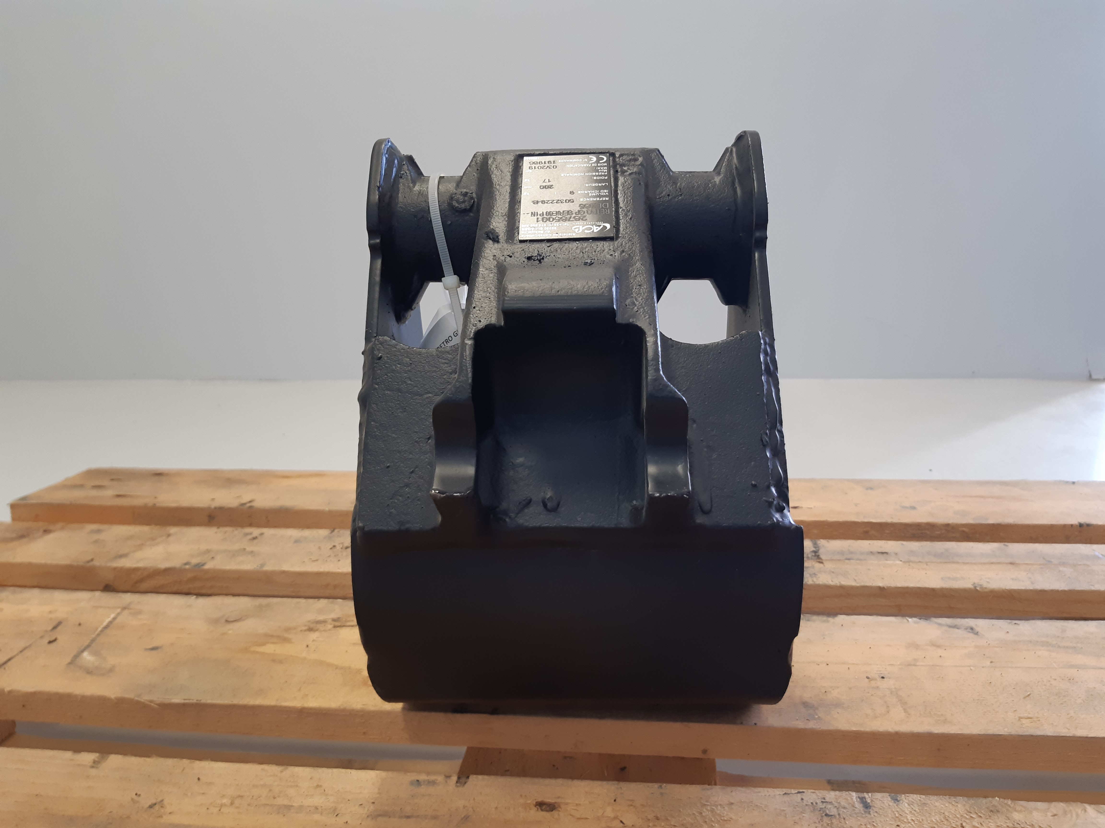 Godet 200mm dents DE365 17-7 pour Coupleur ACB Morin Module 0 - R00-200