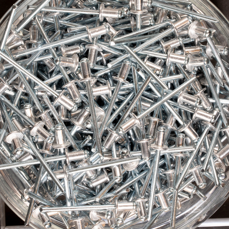 500 rivets standards à aluminium/acier à tête plate à Ø4x6mm - SCELL-IT - ASD4006