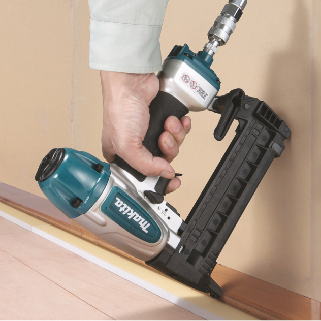 Agrafeuse pneumatique   - MAKITA - AT638A