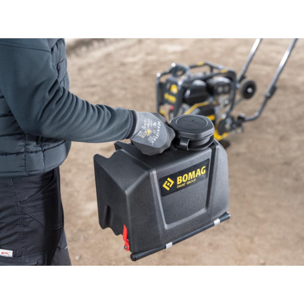 PLAQUE VIBRANTE BOMAG DIESEL 125KG 450MM BP 25/50D