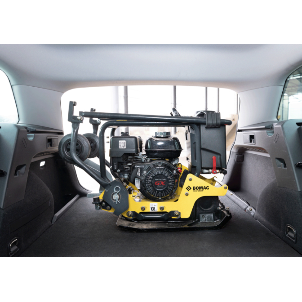 Plaque vibrante BOMAG essence 1 sens arrosage + roues BP 12/50 83469
