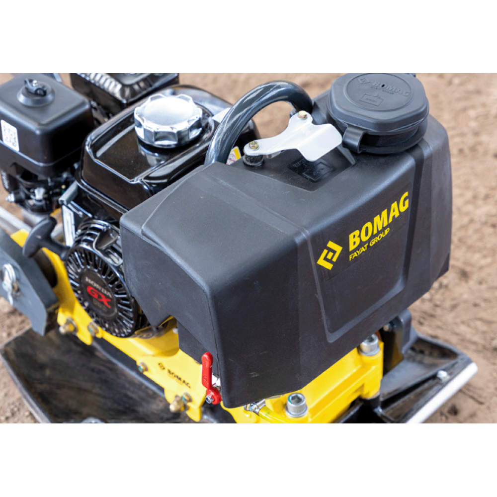Plaque vibrante BOMAG essence 1 sens arrosage + roues BP 12/50 83469