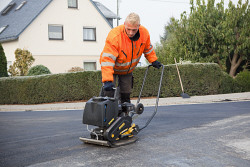 PLAQUE VIBRANTE UNIDIRECTIONNELLE 82KG 500MM BOMAG BP 12/50A