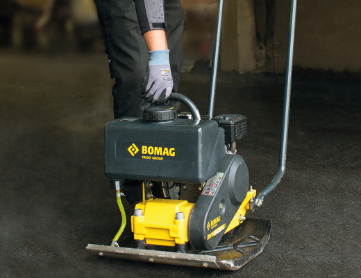 PLAQUE VIBRANTE UNIDIRECTIONNELLE 72KG 500MM BOMAGBVP 12/50A