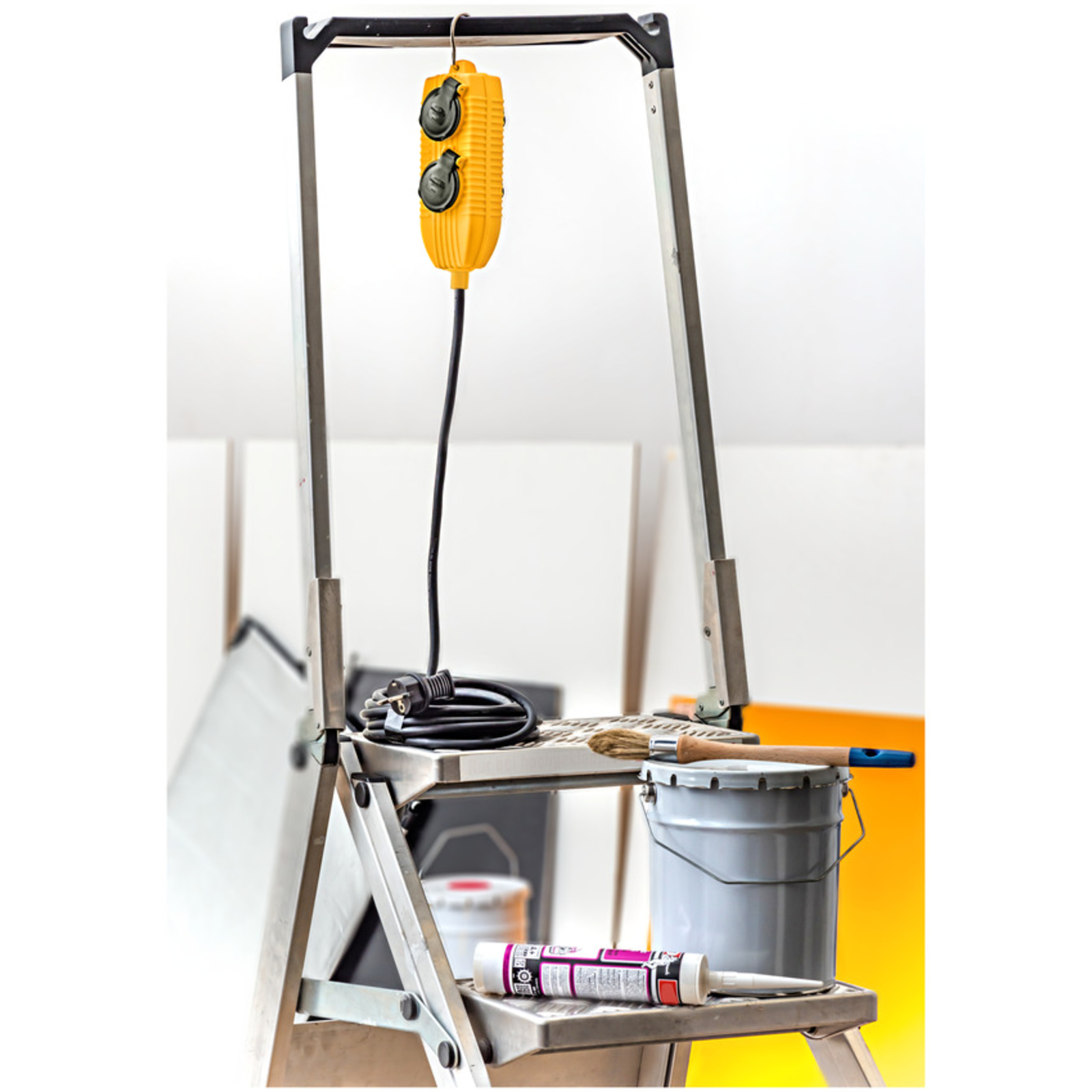 Rallonge électrique avec Powerblock IP44 10m H07RN-F 3G2,5 noir BRENNENSTUHL - 1151781