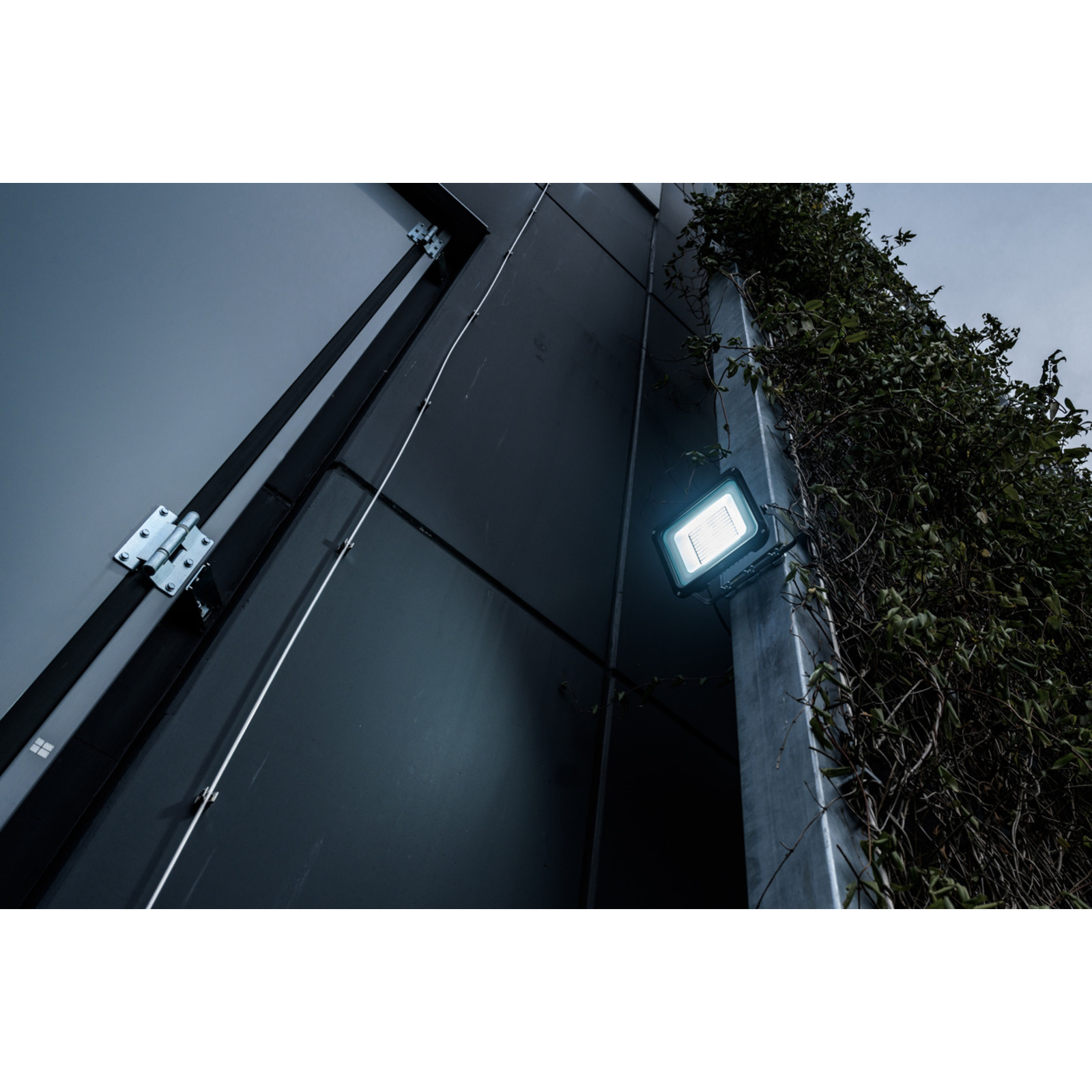Projecteur LED extérieur JARO 14060 11500lm 100W IP65 BRENNENSTUHL - 1171250041