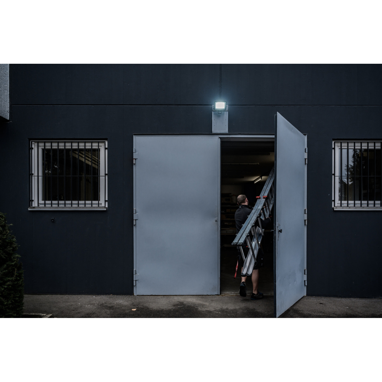Projecteur LED extérieur JARO 7060 P avec détecteur de mouvements infrarouge 58 BRENNENSTUHL - 1171250542