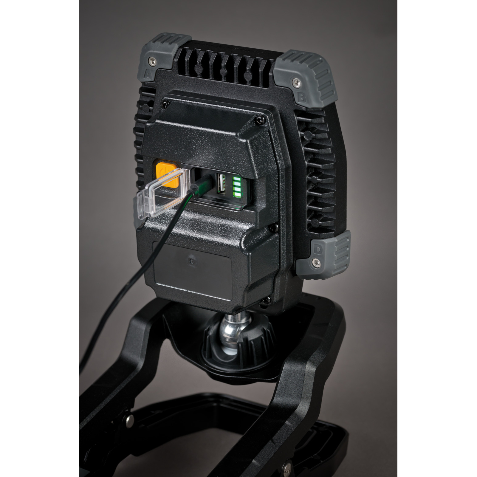 Projecteur LED mobile à pince CL 4050 MA rechargeable 40W 3800lm IP65 BRENNENSTUHL - 1173070020